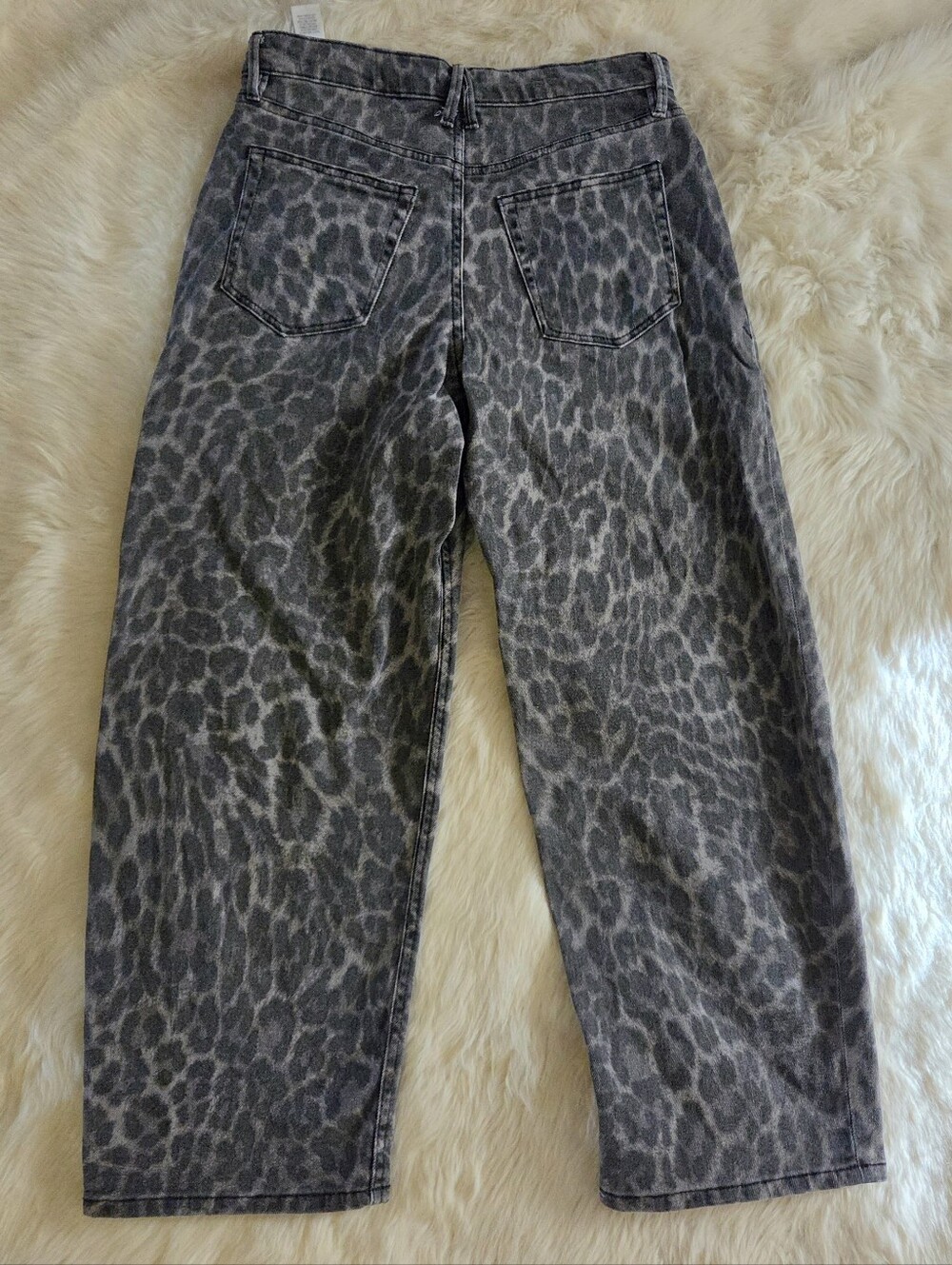 Good American Good Standard Barrel Jeans In Grey Lucky Leopard Size 28 - Picture 6 of 12